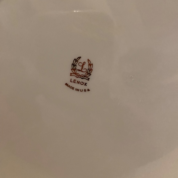 Lenox, Vintage Serving Bowl - Picture 3 of 3